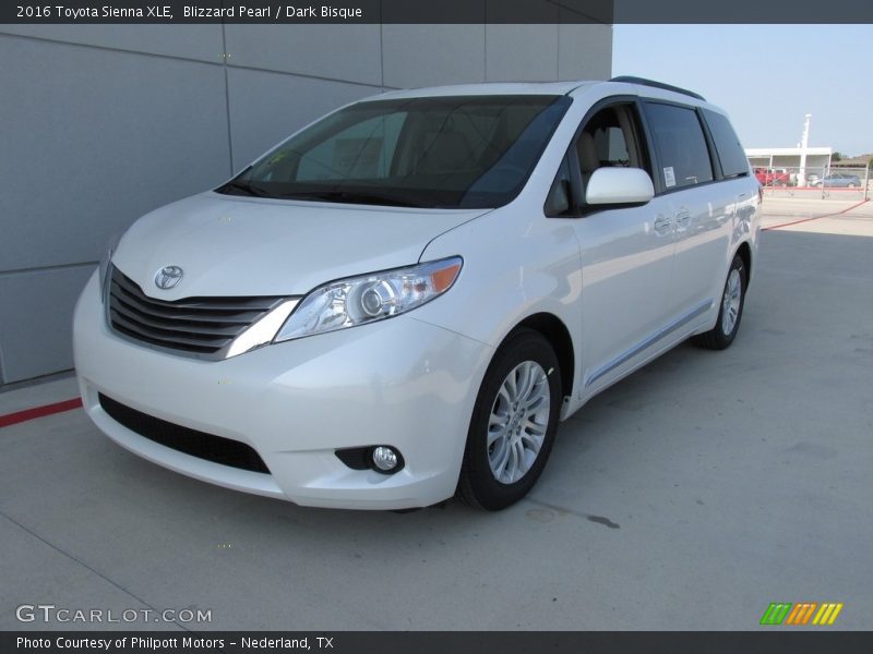 Blizzard Pearl / Dark Bisque 2016 Toyota Sienna XLE