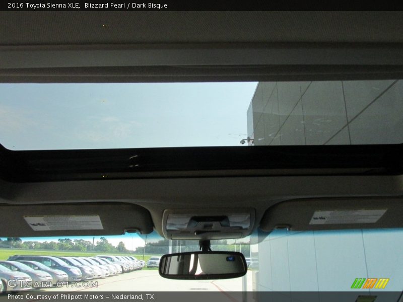 Blizzard Pearl / Dark Bisque 2016 Toyota Sienna XLE