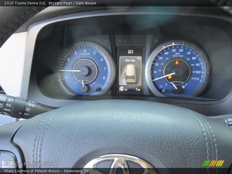 Blizzard Pearl / Dark Bisque 2016 Toyota Sienna XLE