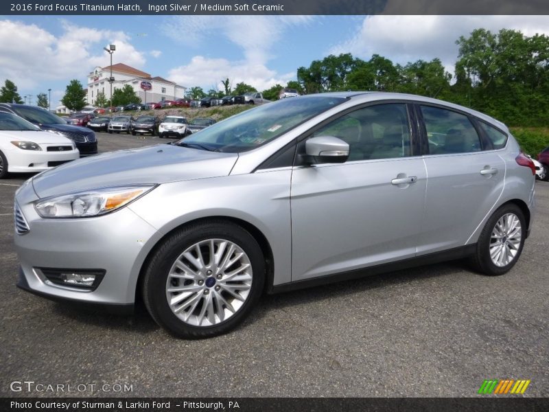 Ingot Silver / Medium Soft Ceramic 2016 Ford Focus Titanium Hatch