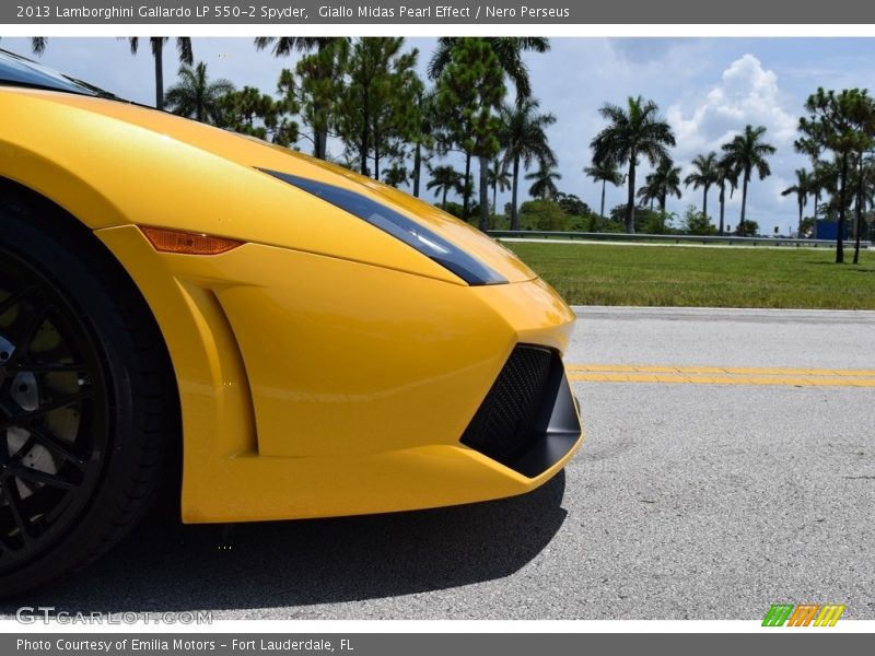 Giallo Midas Pearl Effect / Nero Perseus 2013 Lamborghini Gallardo LP 550-2 Spyder