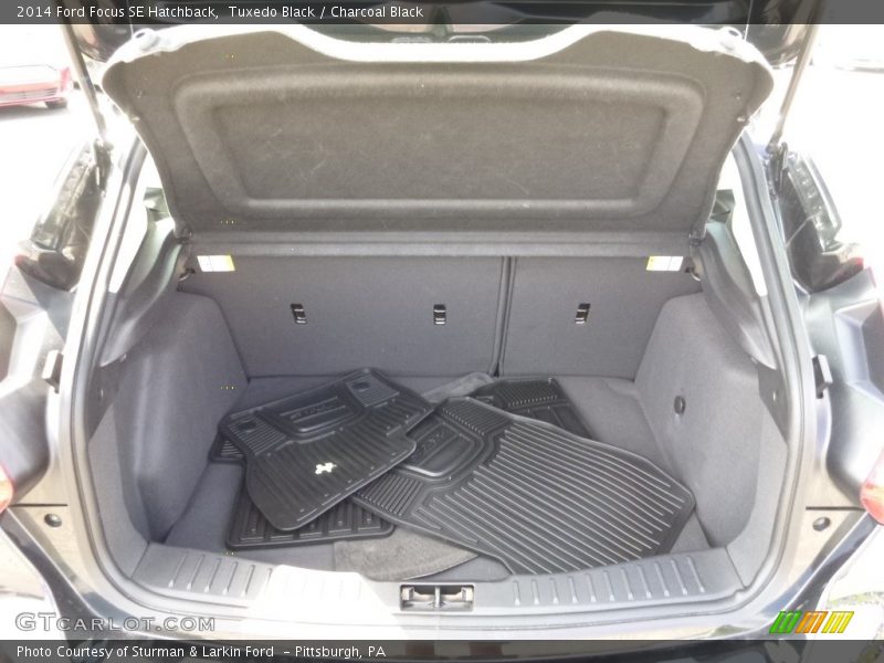 Tuxedo Black / Charcoal Black 2014 Ford Focus SE Hatchback