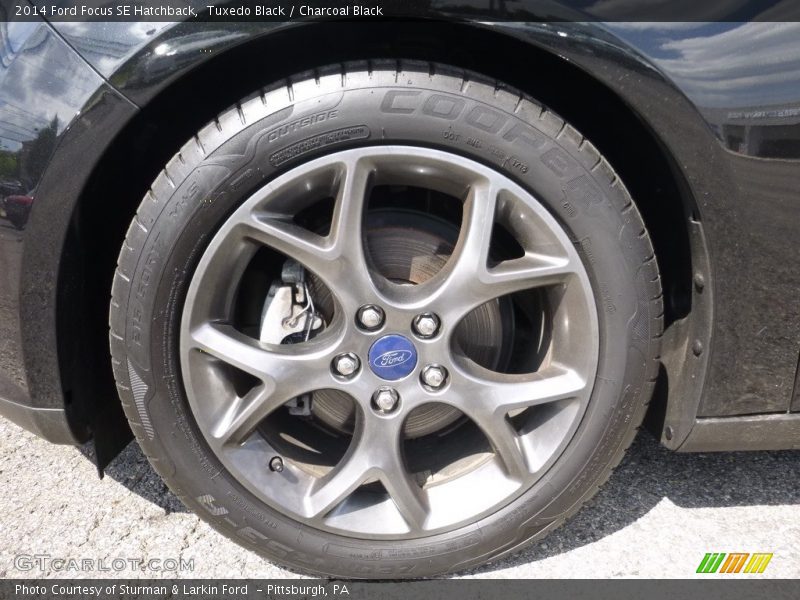 Tuxedo Black / Charcoal Black 2014 Ford Focus SE Hatchback