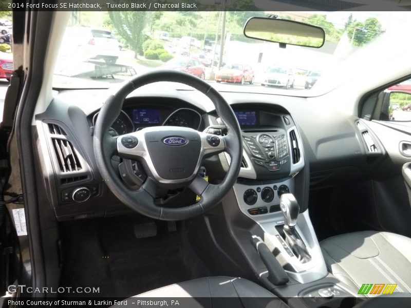 Tuxedo Black / Charcoal Black 2014 Ford Focus SE Hatchback