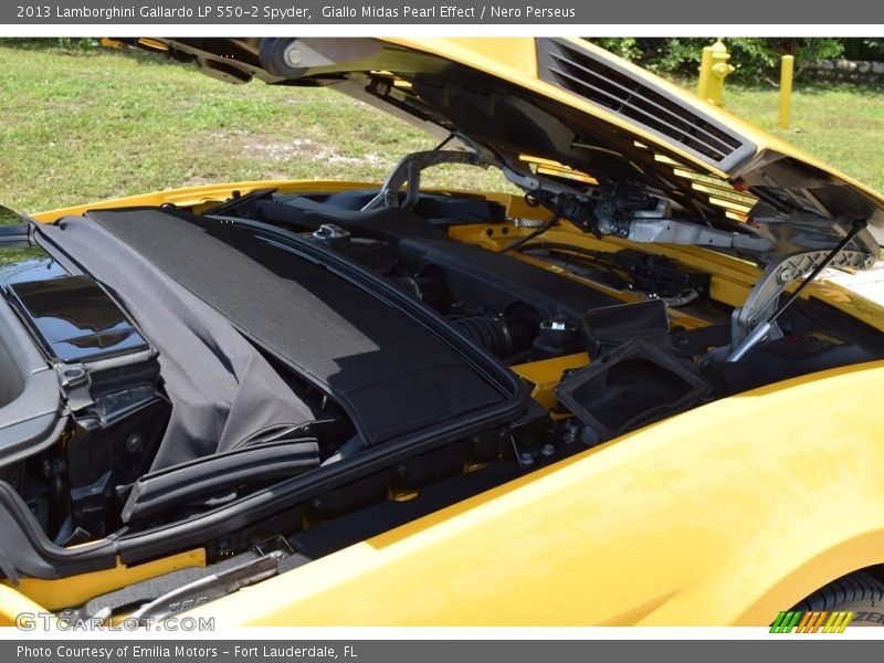 Giallo Midas Pearl Effect / Nero Perseus 2013 Lamborghini Gallardo LP 550-2 Spyder