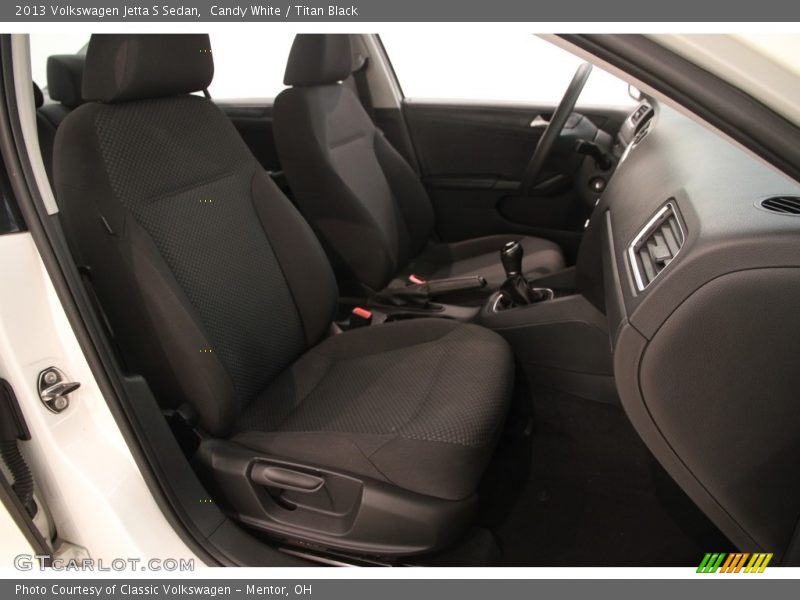 Candy White / Titan Black 2013 Volkswagen Jetta S Sedan