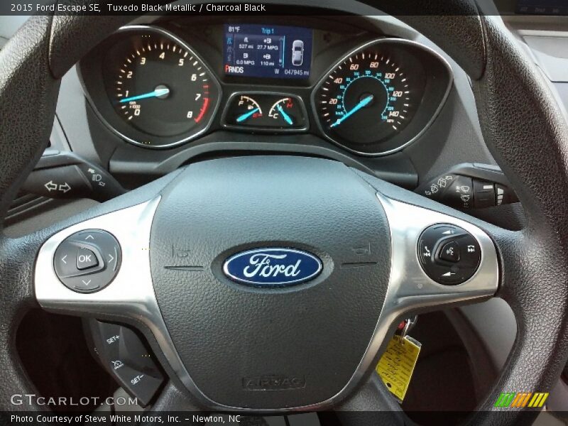 Tuxedo Black Metallic / Charcoal Black 2015 Ford Escape SE