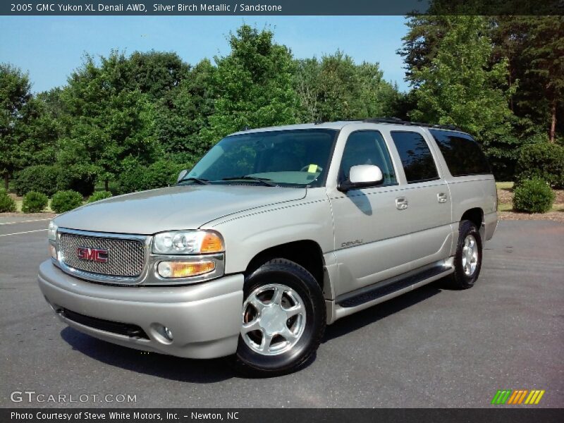 Silver Birch Metallic / Sandstone 2005 GMC Yukon XL Denali AWD
