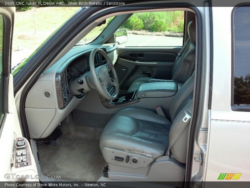 Silver Birch Metallic / Sandstone 2005 GMC Yukon XL Denali AWD