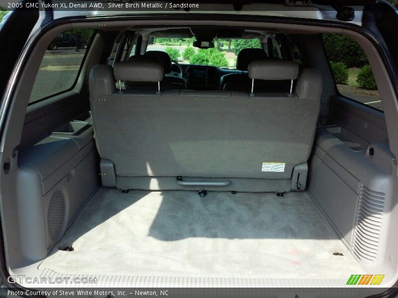 Silver Birch Metallic / Sandstone 2005 GMC Yukon XL Denali AWD