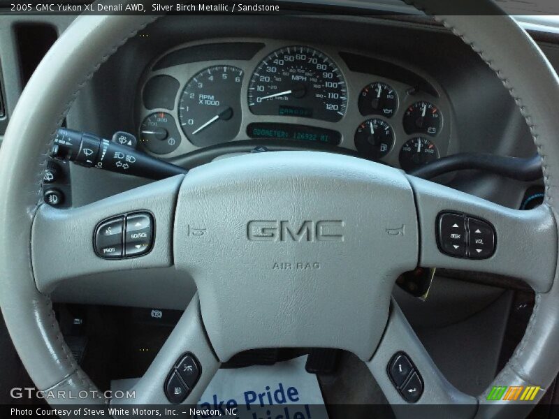 Silver Birch Metallic / Sandstone 2005 GMC Yukon XL Denali AWD