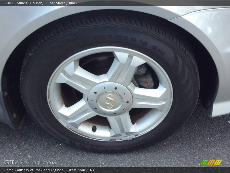 Super Silver / Black 2003 Hyundai Tiburon