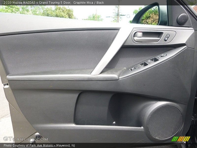 Graphite Mica / Black 2010 Mazda MAZDA3 s Grand Touring 5 Door