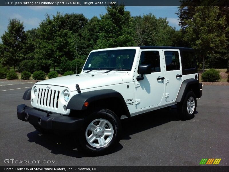 Bright White / Black 2016 Jeep Wrangler Unlimited Sport 4x4 RHD