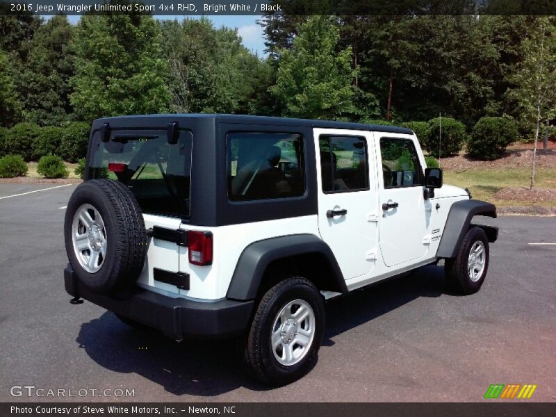 Bright White / Black 2016 Jeep Wrangler Unlimited Sport 4x4 RHD