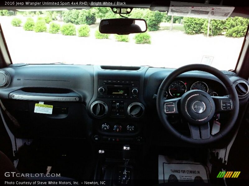 Bright White / Black 2016 Jeep Wrangler Unlimited Sport 4x4 RHD