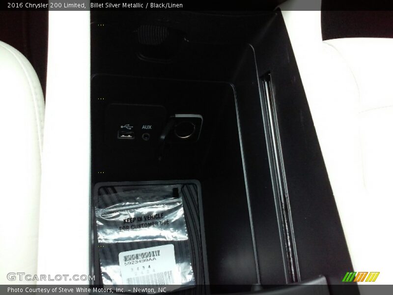 Billet Silver Metallic / Black/Linen 2016 Chrysler 200 Limited