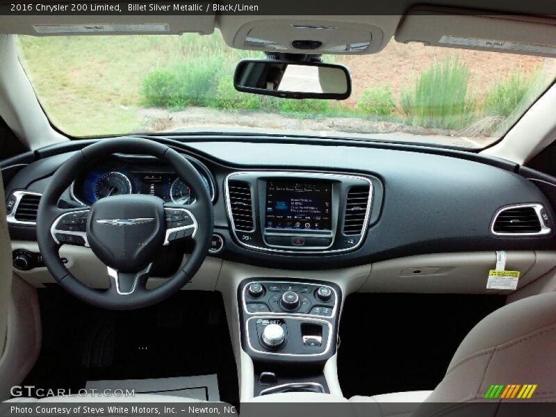 Billet Silver Metallic / Black/Linen 2016 Chrysler 200 Limited