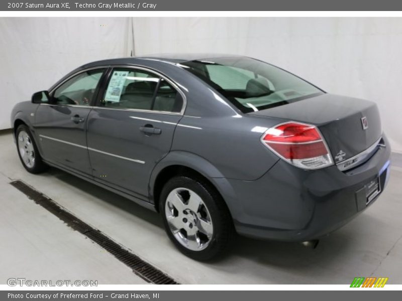 Techno Gray Metallic / Gray 2007 Saturn Aura XE