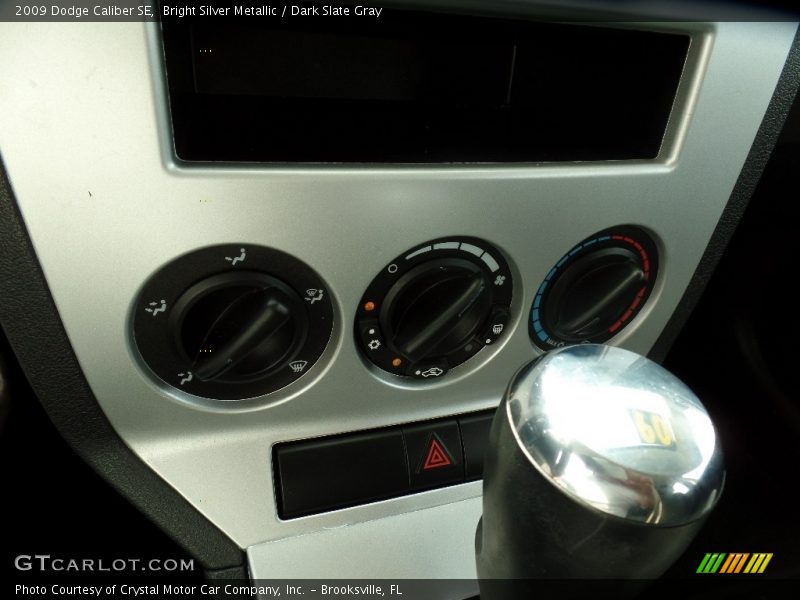Bright Silver Metallic / Dark Slate Gray 2009 Dodge Caliber SE