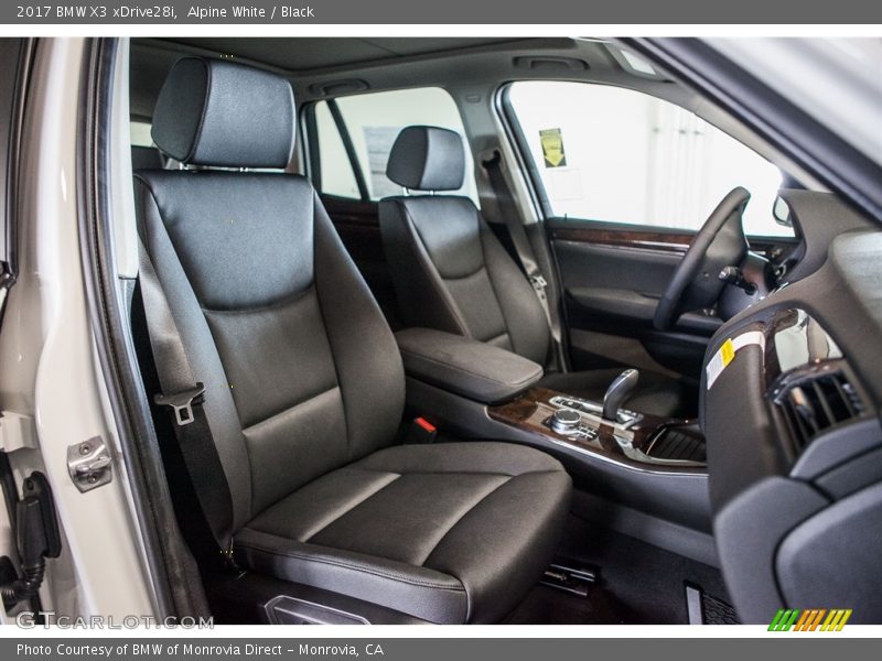 Alpine White / Black 2017 BMW X3 xDrive28i