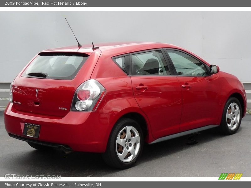 Red Hot Metallic / Ebony 2009 Pontiac Vibe