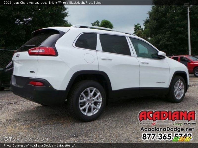 Bright White / Black/Light Frost Beige 2016 Jeep Cherokee Latitude