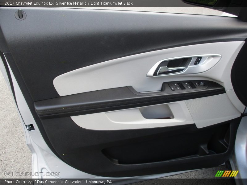 Silver Ice Metallic / Light Titanium/Jet Black 2017 Chevrolet Equinox LS