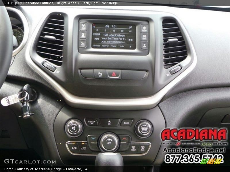 Bright White / Black/Light Frost Beige 2016 Jeep Cherokee Latitude