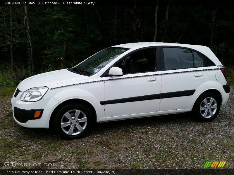 Clear White / Gray 2009 Kia Rio Rio5 LX Hatchback