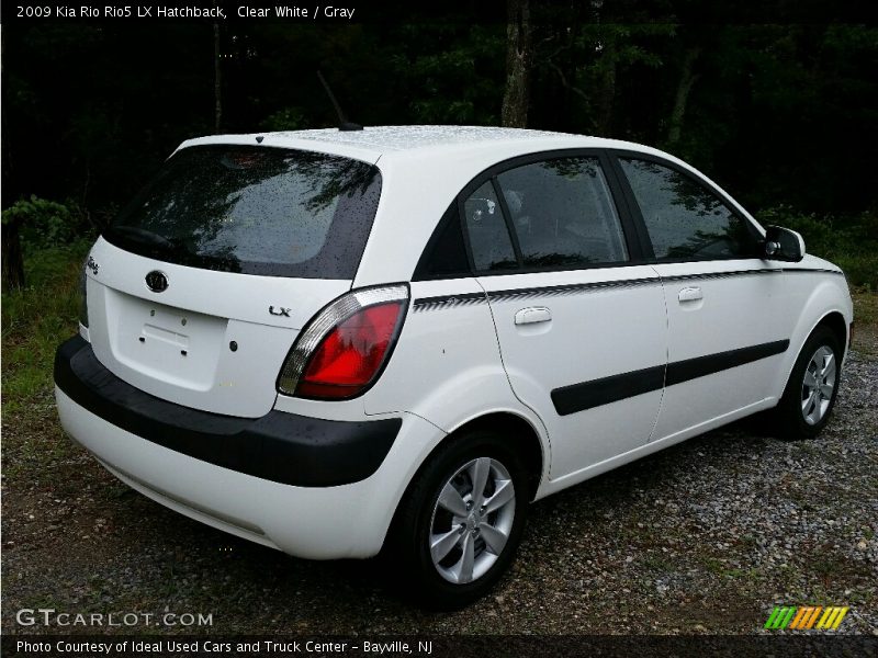 Clear White / Gray 2009 Kia Rio Rio5 LX Hatchback