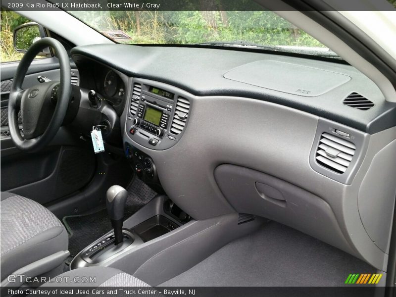 Clear White / Gray 2009 Kia Rio Rio5 LX Hatchback