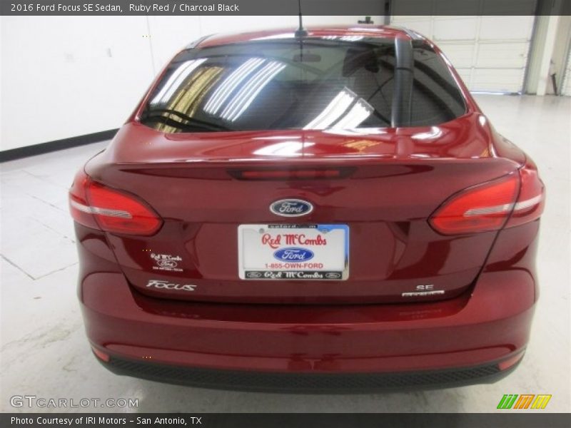 Ruby Red / Charcoal Black 2016 Ford Focus SE Sedan