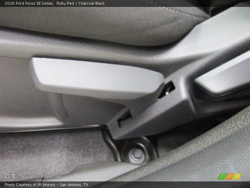 Ruby Red / Charcoal Black 2016 Ford Focus SE Sedan
