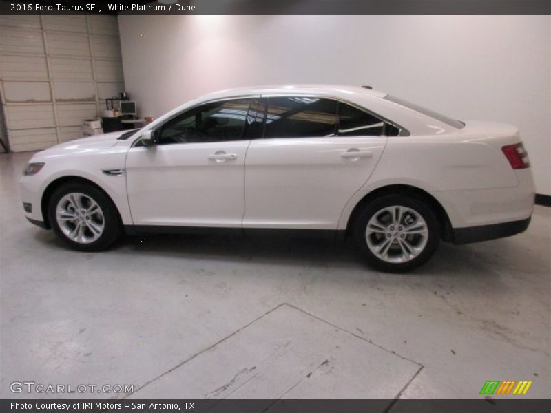 White Platinum / Dune 2016 Ford Taurus SEL