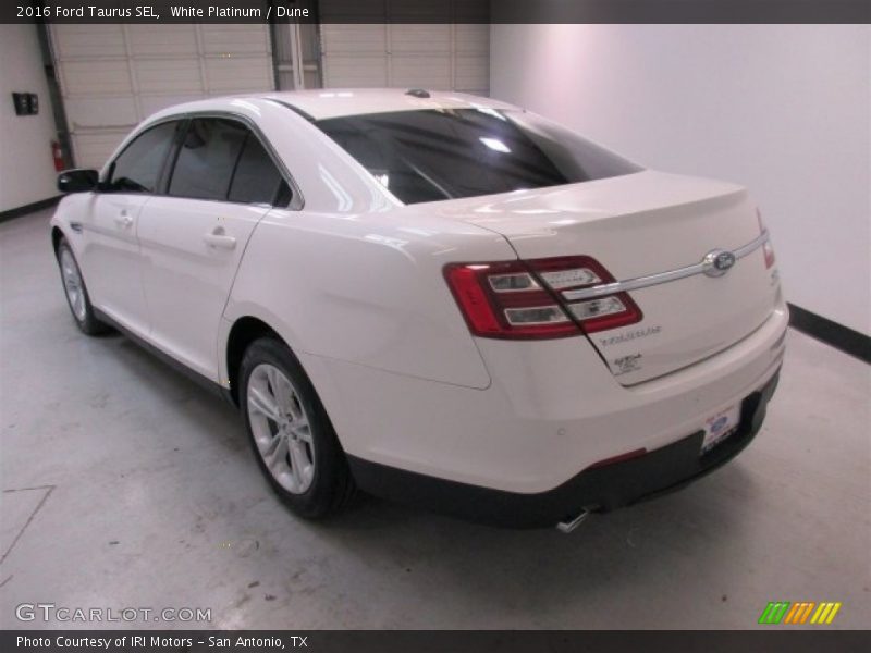 White Platinum / Dune 2016 Ford Taurus SEL