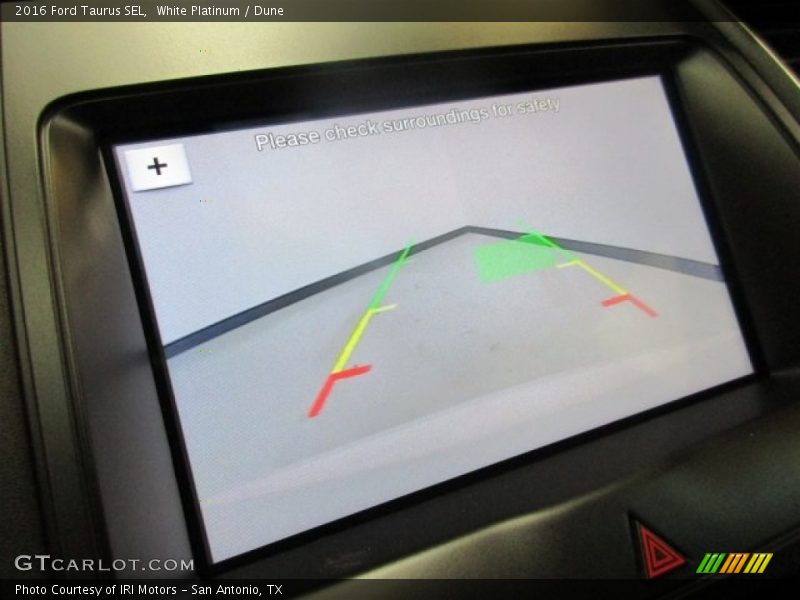 White Platinum / Dune 2016 Ford Taurus SEL