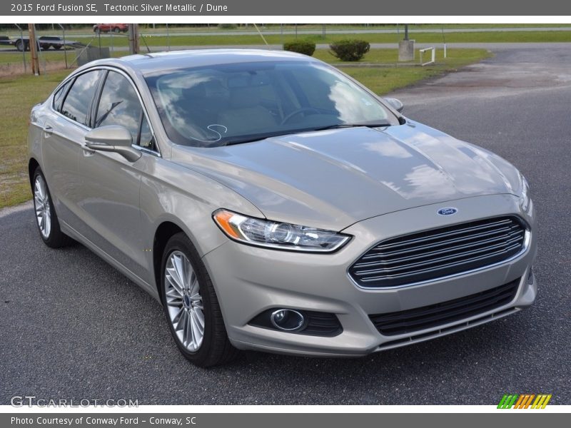 Tectonic Silver Metallic / Dune 2015 Ford Fusion SE