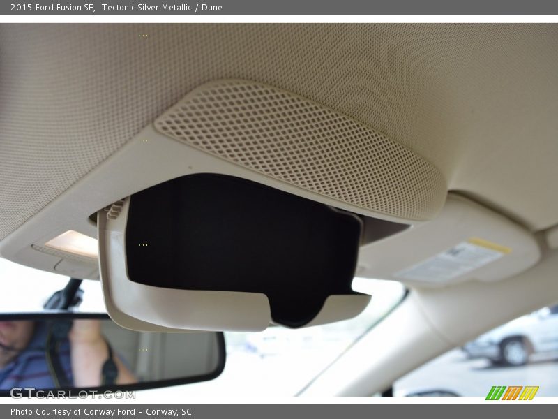 Tectonic Silver Metallic / Dune 2015 Ford Fusion SE