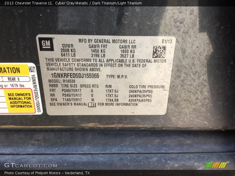 Cyber Gray Metallic / Dark Titanium/Light Titanium 2013 Chevrolet Traverse LS