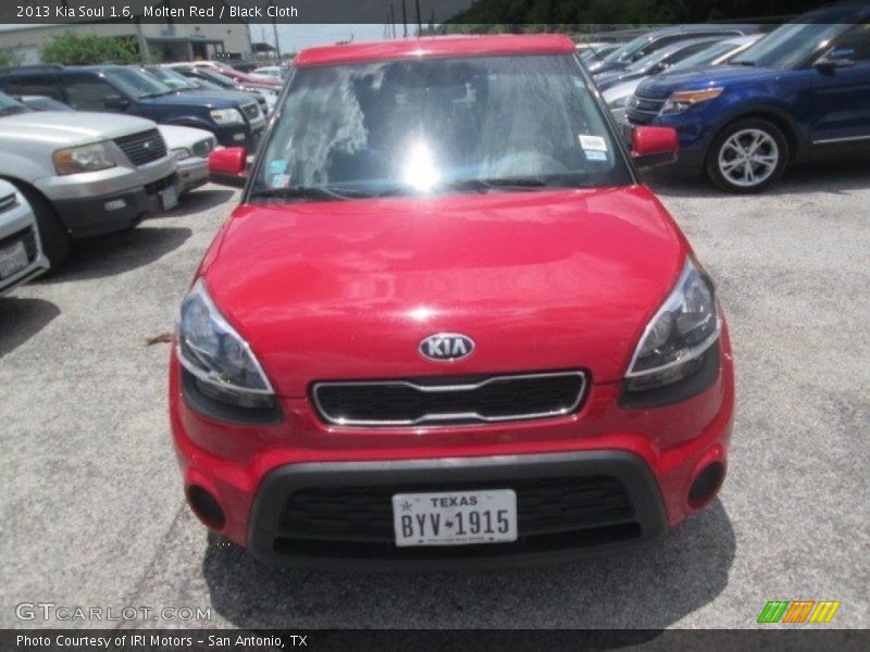Molten Red / Black Cloth 2013 Kia Soul 1.6