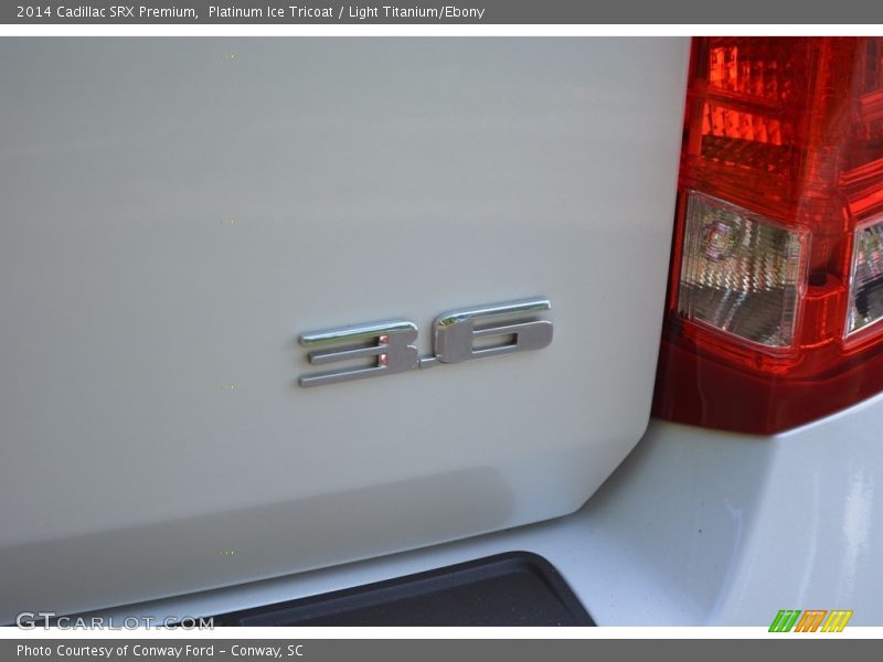 Platinum Ice Tricoat / Light Titanium/Ebony 2014 Cadillac SRX Premium