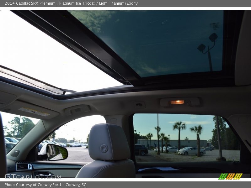 Platinum Ice Tricoat / Light Titanium/Ebony 2014 Cadillac SRX Premium