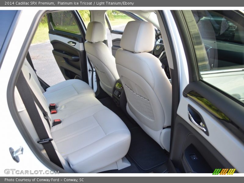 Platinum Ice Tricoat / Light Titanium/Ebony 2014 Cadillac SRX Premium
