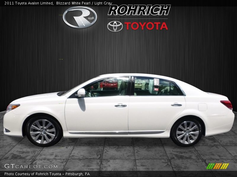 Blizzard White Pearl / Light Gray 2011 Toyota Avalon Limited