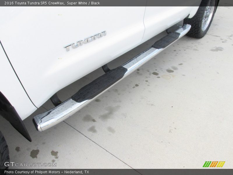 Super White / Black 2016 Toyota Tundra SR5 CrewMax