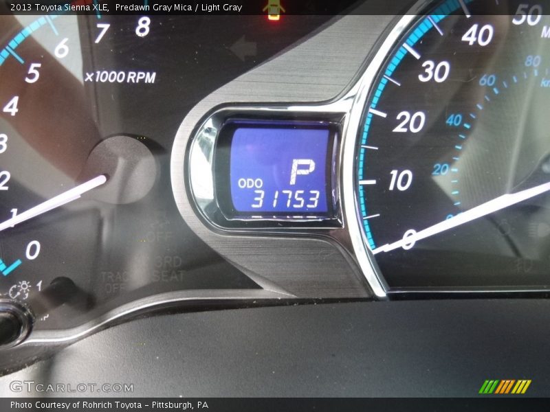 Predawn Gray Mica / Light Gray 2013 Toyota Sienna XLE