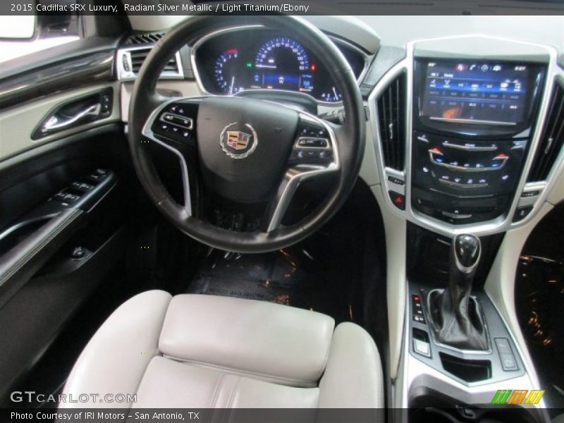 Radiant Silver Metallic / Light Titanium/Ebony 2015 Cadillac SRX Luxury