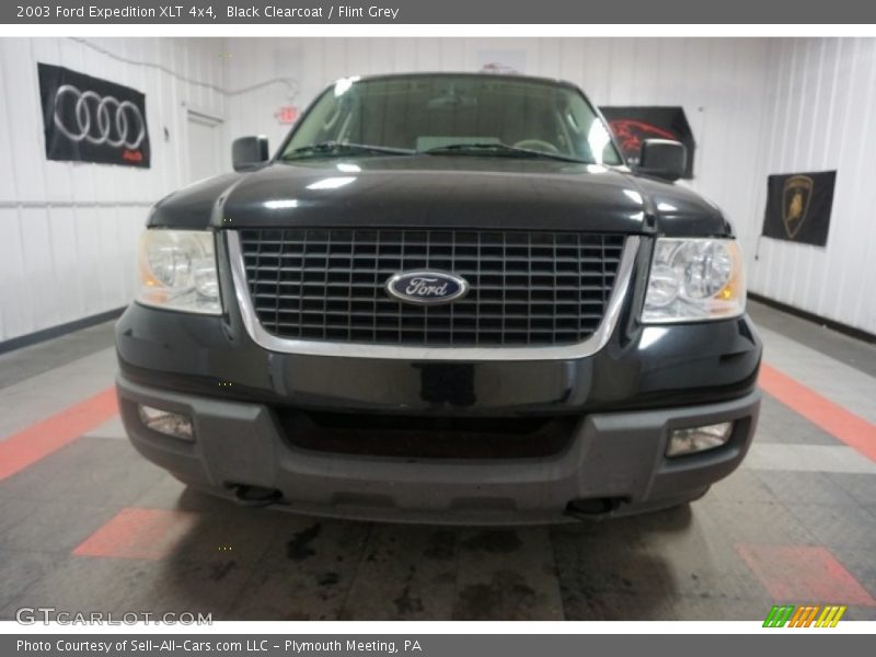 Black Clearcoat / Flint Grey 2003 Ford Expedition XLT 4x4