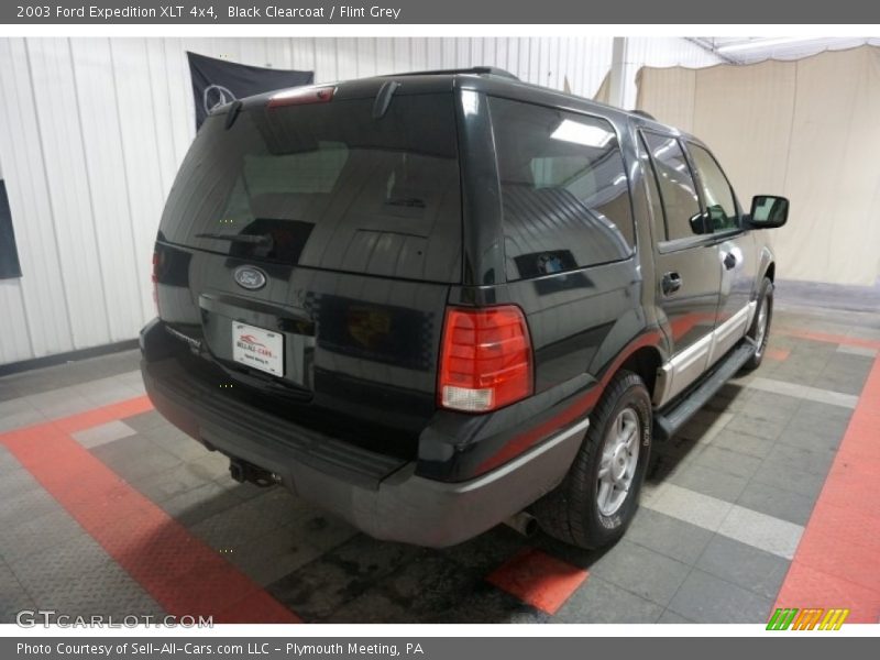 Black Clearcoat / Flint Grey 2003 Ford Expedition XLT 4x4